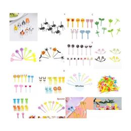 Forks 650Pcs Animal Fruit Fork Grade Plastic Mini Cartoon Kids Cake Tootick Bento Lunch Accessories Party Decor Drop Delivery Home312M