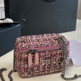 Cosmetic bag designer bag luxury makeup bag letter temperament versatile fashion style large capacity makeup