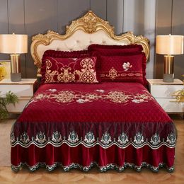 High Grade Luxury Soft Bed Skirt Winter Plush Thick Quilted Bed Cover Skirt King Queen Pad Bedspread Not Including Pillowcase 231221