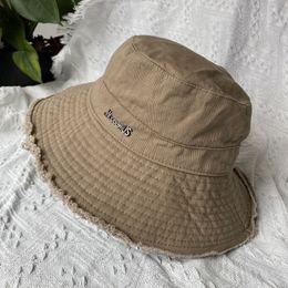 Jacq Designer Bucket Hat Luxury Bucket Hat Wide Brim Hats Men Woman Alphabet Basin Denim Hats Summer Sun Hat with Chin Strap Beach Hat Sun Protection Cap 215