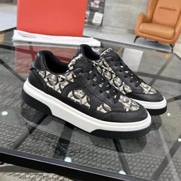 Luxury Brand 23s/s Perforated Gancini Sneakers Shoes Men Grained Calfskin Suede Mesh Gancio Party Dress Casual Elegant Skateboard Walking Eu38-46 16