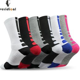 5 PairsLot Professional Cycling Socks Mens Thicker Stocking SweatAbsorbent Basketball Outdoor Sports Football Skateboard 231221