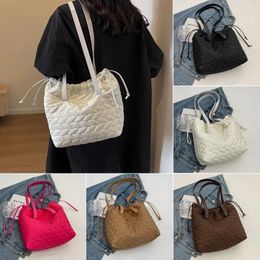 Evening Bags Large Capacity Quilted Shoulder Bag Fashion Down Cotton Padded Commuting Bucket Handbags Women Female