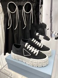 Sapatos casuais tênis de lona de luxo udy formadores plataforma de moda com caixa