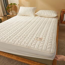 Cotton Quilted Fitted Mattress Cover Solid Color Soy Fibre Fitted Sheet Soft Bed Cover Mattress Topper Protector No Pillowcase 231220