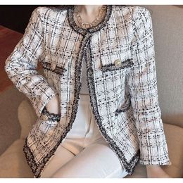 "Stylish Vintage Plaid Cardigan for Women - Trendy O-neck Long Sleeve Open Stitch Fashion Coat, Perfect for Runway Inspired Looks"