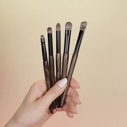 Makeup Brushes Qiaolianggong Professional Manual Brush Canadian White Squirrel Hair Eye Shadow Black Persimmon Handle