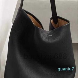 designer bags The Designer row leather large capacity tote bag n s Park Tote Bag minimalist leather bucket shoulder bag 2022206k