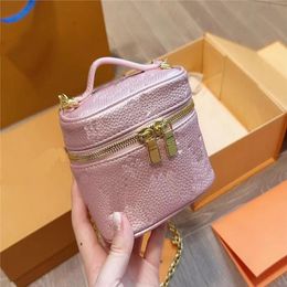 Ladies Designe Luxury MICRO VANITY Bag Cosmetic Bag Chain Bag Totes Handbag Shoulder Bag Washbags travel bags or suitcases284L