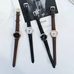 Wristwatches Women Simple Vintage Watches For Dial Wristwatch Leather Strap Wrist Watch High Quality Ladies Casual Bracelet