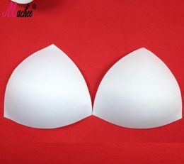 1pairLot swimsuit padding inserts Women Clothes Accessories Foam Triangle Sponge Pads Chest Cups Breast Bra Bikini Inserts Chest 1388829