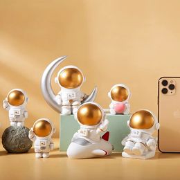 nordic home decoration accessories living room desk decor Figurine miniatures astronaut decorative figures figurine astronaut 231222