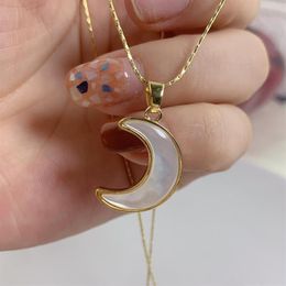 Pendant Necklaces Moon Necklace Women Fashion Natural Mother Of Pearl Shell Jewellery Custom304G