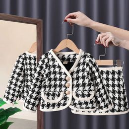 Autumn Winter Girls Woolen Clothing Sets Student Retro Plaid Tweed Suit Cardigan Sweater Short Skirt 2PCS For Kids 1-6years 231222