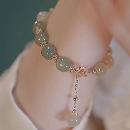 Fashionable and Exquisite Green Imitation Jade Beaded Bracelet for Women Elegant Sweet Court Style Banquet Daily Jewelry 231221