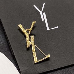 Fashion Designer Brooch For Women Luxury Gold Jewellery Ladies Dress Accessory Pins Womens Breastpin Leency Brosche Letter S3145