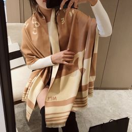 Blankets Designer Letter Cashmere Blanket Long Soft Woolen Scarf Shawl Fashion Classic Portable Warmth Thickening Plaid Sofa Bed Fleece Knitted Shawls