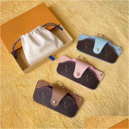 Keychains & Lanyards Designer Key Chain Glasses Bag For Men Women Sunglasses Lanyard Letter Leather Keychains Buckle With Box Drop De Dhul3