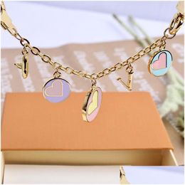 Key Rings Chain Style Keychain Luxury Designer Round Pendant Gold Key Buckle Classic Letter Shape High Quality Stylish Keychains Bag Dhdfm