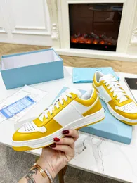 Designer Womens Mens Shoes Bee Ace Sneakers Low Casual Shoe Sports Trainers Snake Tiger Embroidered White Green Stripes jogging Woman 1216