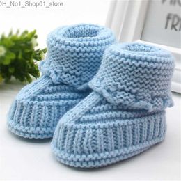 First Walkers Newborn Booties Baby Socks Shoes Knitting Wool Girl Boy Winter Warm Cute Toddler Prewalkers Soft Infant Crib Crawl Shoes Q231222