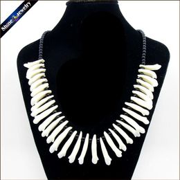 Real Wolf Tooth Fangs Canine Pendant Chain Black Glass Beaded Strand Choker Chunky Statement Bib Necklace Amulet Tribal Jewelry 20308h