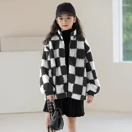 Jackets 2024 Autumn Girls Thickened Padded Jacket Winter Plaid Tops Kids For Clothes Boys Coat