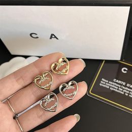 Popular Fashion Design Stud Earrings Love Girls 18k Gold Plated Earrings Fashion Gift Stamps Charming Earrings For Women Accessori219l