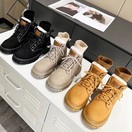 2023 Designer Mulheres de luxo Martin Botas de tornozelo feminino Autumn Inverno Inverno 100% de lã Protecção a frio Sapatos de meias Sapatos Lady plataform