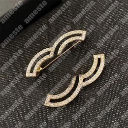 Designer Men Womens Brooch Pins Classic Letter Brooch Pin Suit Dress Pins For Lady Fashion Pearl Brooches Luxury Jewellery Breastpin275g