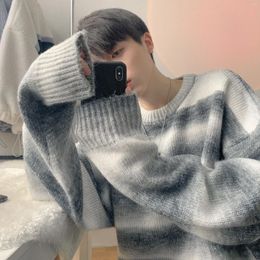 Men's Sweaters Pullover Gradient Striped Sweater Round Neck Loose Casual Design Bottoming Shirt Winter Inner Wear Thickened Knitting Coat