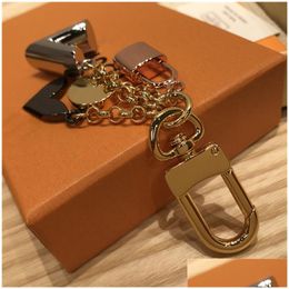 Key Rings Keychain Luxury Designer Gold Metal Key Buckle Classic Brand Letter Rose Lock Star Pendant Stylish High Quality Keychains B Dhrb5