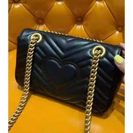 Designer Handbag FASHION WOMEN S Designers Bags Velure Real Leather Handbags Chain Cosmetic Messenger Crossbody Shoulder Bag Totes Lady 2024