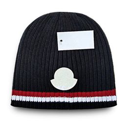 Beanie Warm Knitted Cap Ear Protection Casual Temperament Cold Cap Ski Caps Multi-color High-quality Beanie Hats Couple Headwear S-21