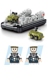 نموذج قارب مخصص DIY TOY BUNCH BLOCK Ship 686PCS MOC BRICK AIR CUSHION LANDING CRAFT LEPIN BRICK Ship Ship Toy Military Form