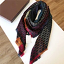 Scarf Designer Scarves Mens Womens Luxury Oversized Colour Gradient Classic Letters Cheque Shawls and Scarfs 6 Colours High Quality Optional wi