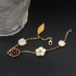 Women Girl Fashion Red Jade Ladybug Tulip Leaf White Sea Shell Clover Jewellery Insect Pendant Bracelet BroochJewelry Set 231221