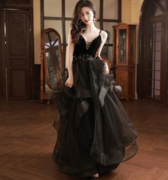 Fashion Black Prom Party Dress 2024 V-neck Straps Beading Ruffles Backless Tulle Celebrity Style Evening Formal Pageant Robe De Soiree Vestidos De Fieast