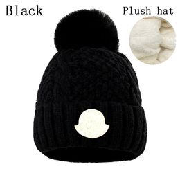 Beanie Warm Knitted Cap Ear Protection Casual Temperament Cold Cap Ski Caps Multi-color High-quality Beanie Hats Couple Headwear S-18