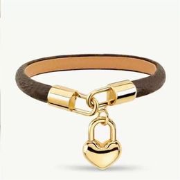 Designer charm Bracelets love Fashion Leather Magnetic Buckle bijoux gold Bracelet Chain Luxury Fine Jewellery Unisex Wristband High299I