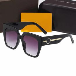 2021 new designer sunglasses brand glasses outdoor parasol PC frame fashion classic ladies luxury 1074 sunglasses shade mirror wom213R