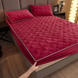 Winter Couple Bed Thick Bedspread Quilt Mattress Cover Plush Velvet 2 People Elastic Fitted Sheet Warm Soft Fluffy Bed Sheet 150 231221