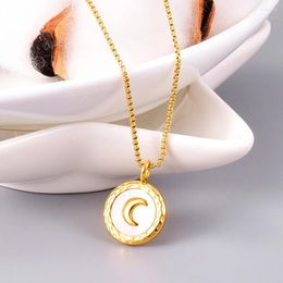 Pendant Necklaces Classic Titanium Steel Natural Shell Crescent Disc Necklace Fashion Korean Jewelry Unusual Woman's Clavicle Chain