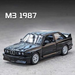 Electric/RC Car 1/36 BMW M3 1987 Alloy Toys Car Model Metal Diecasts Toy Vehicles Authentic Exquisite Interior Pull Back 2 Door Opened Kids GiftL231223