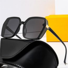 Fashion sunglasses European and American foreign trade large frame round face men and women letters Polarised retro mirror UV prot317s