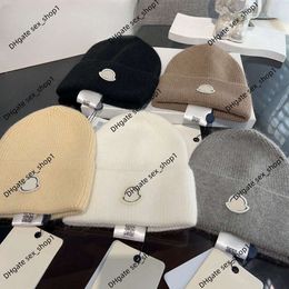 Designer brand hat fashion New Knitted Hat Trendy Brand High-end Casual Cold Thickened Rabbit Hair Blended Yarn