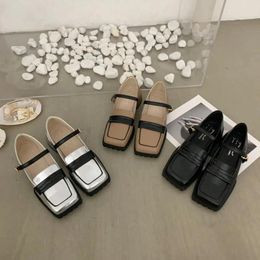 Dress Shoes 2024 Luxury Spring Square Toe Ballet Fashion Low Heel Mary Jane Casaul Silver Shallow Buckle Soft Sole