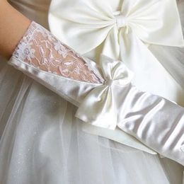 Five Fingers Gloves Wedding Accessories 2018 New Arrival Opera Finger Satin Bridal Gloves 33cm Bow Lace Women White Wedding Gloves Noivas LT081L231223
