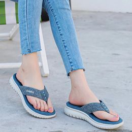 Slippers Summer Beach Flip Flops Women Simple Slope Heel Sport Sandals Solid Colour Casual Large Size Sapatos Femininos