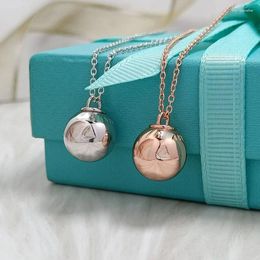 Pendant Necklaces Sterling Sier Necklace Fashion Beautiful Charm Jewelry Round Ball for Women Birthday Party Gift Girlfriends